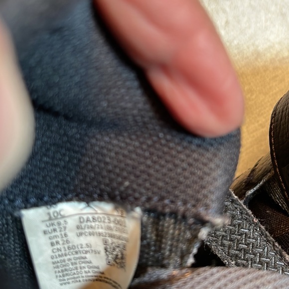 Jordon sneakers black size 10c - Picture 6 of 6